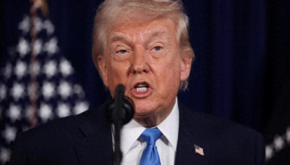 全球加税10%，中方准备反击，澳大利亚反对，日本欧洲迅速服软
