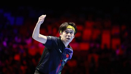 孤军奋战！王楚钦战胜小勒布伦，挺进乒乓世界杯八强