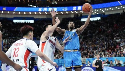 多人伤停休赛 三人五犯离场 全员拼搏 北汽队拼下胜利