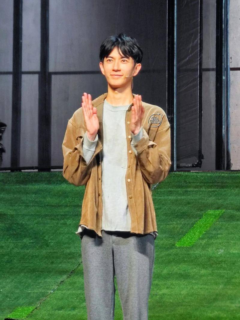 考古|于朦胧因坠楼身亡!选秀出道被赞是古装男神,他才37岁怎会这样