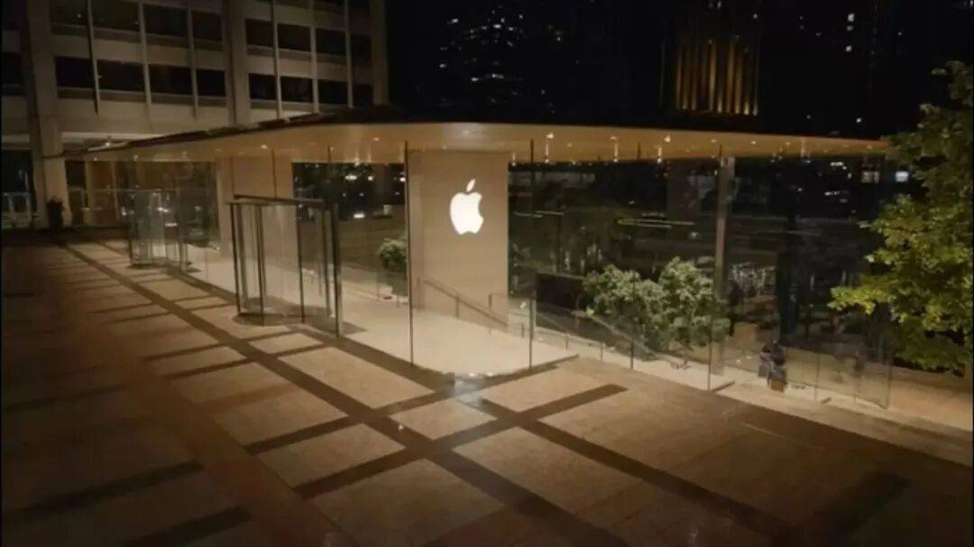 假装挤爆牙膏的苹果,我一点也不想买