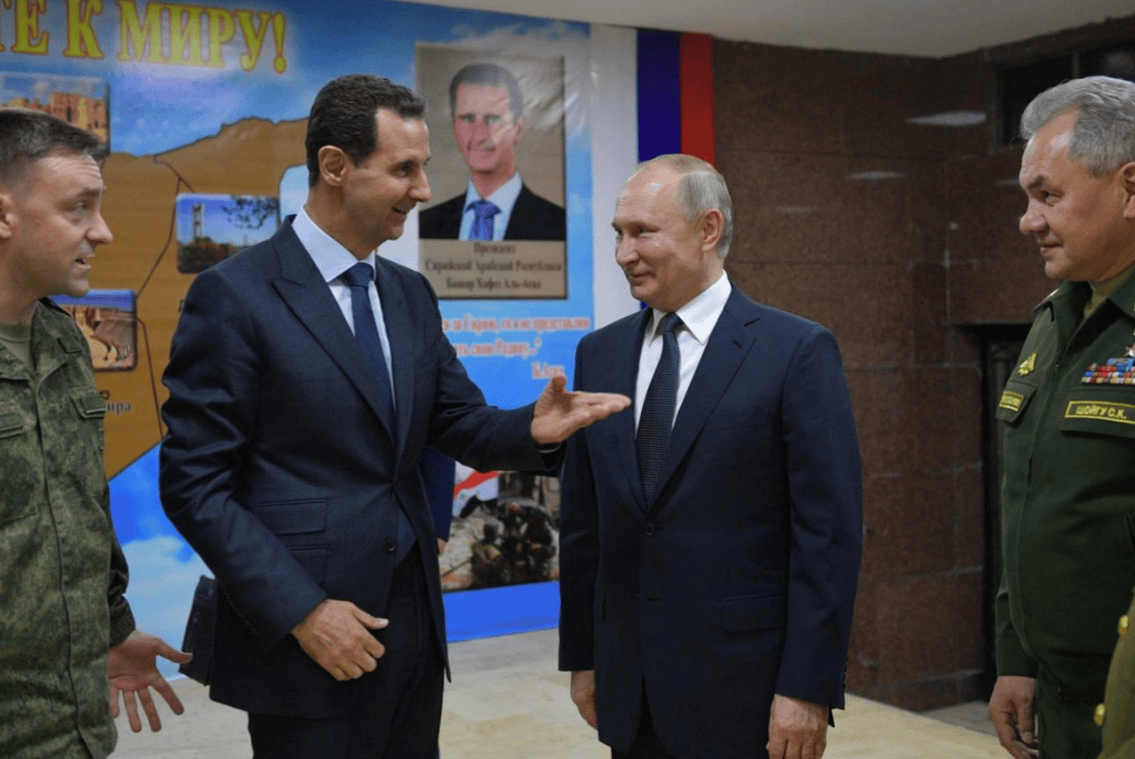 朱拉尼投靠俄罗斯？将飞往莫斯科见普京，阿萨德已被打入冷宫