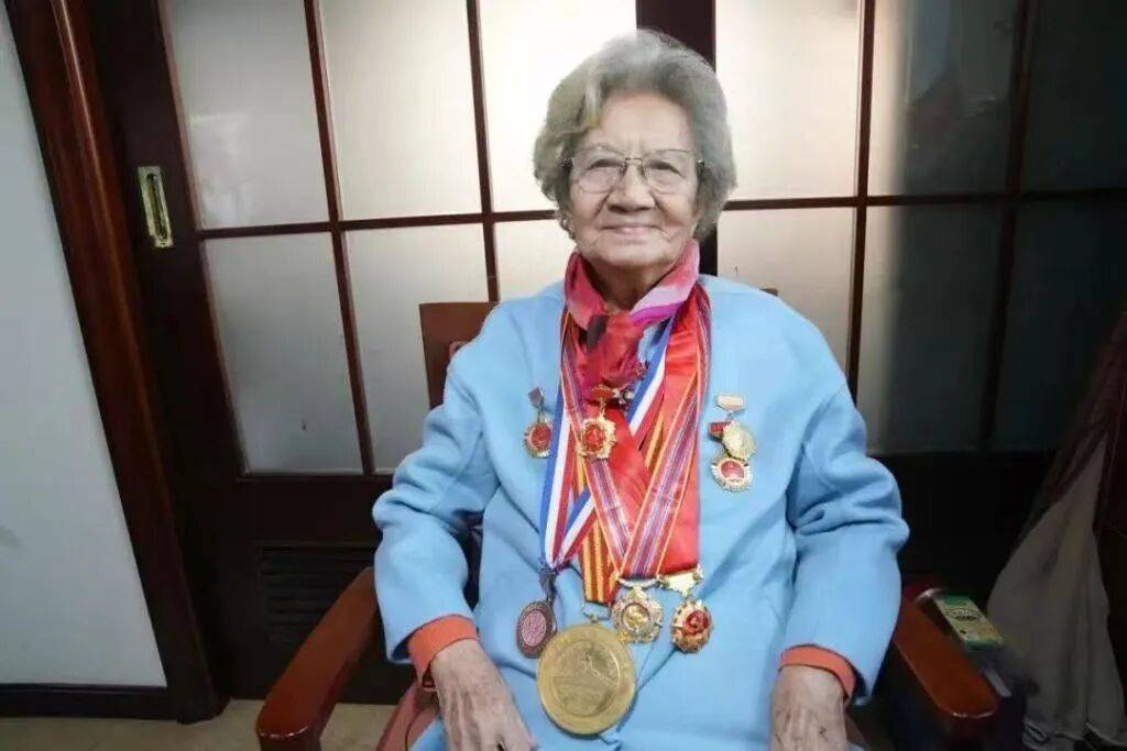 痛悼!著名表演艺术家去世!《孽债》《情深深雨濛濛》《蜗居》……留下无数经典作品