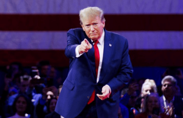 7票通过，美国将沦为“第三世界国家”？美国法院正式裁定违法！特朗普反对也没用了