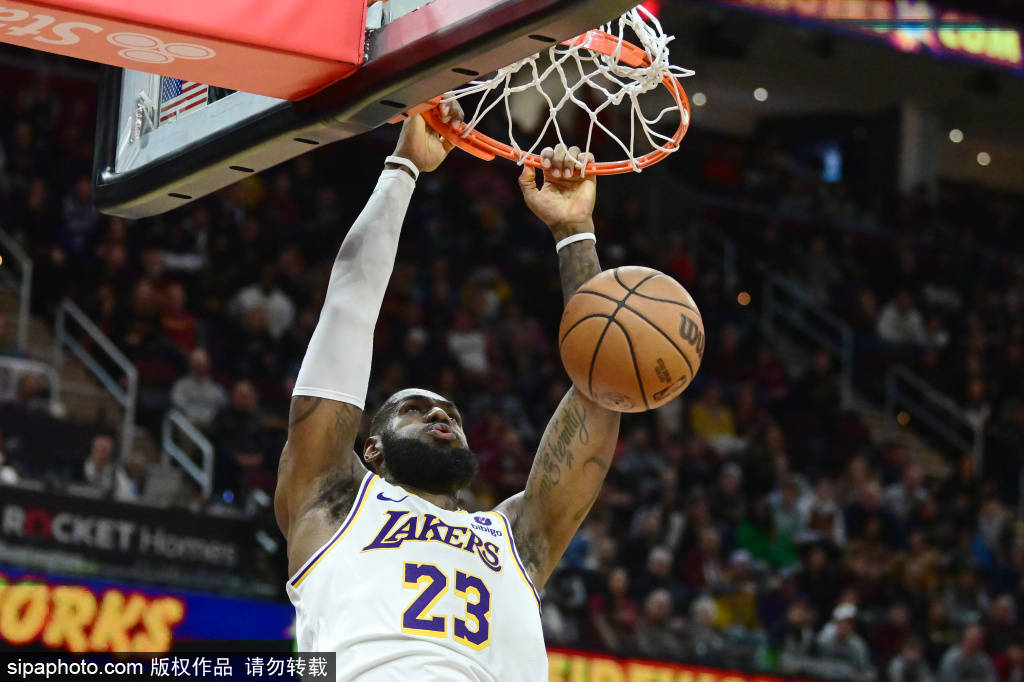 湖人双星闪耀!詹姆斯盛赞东契奇为篮球天才