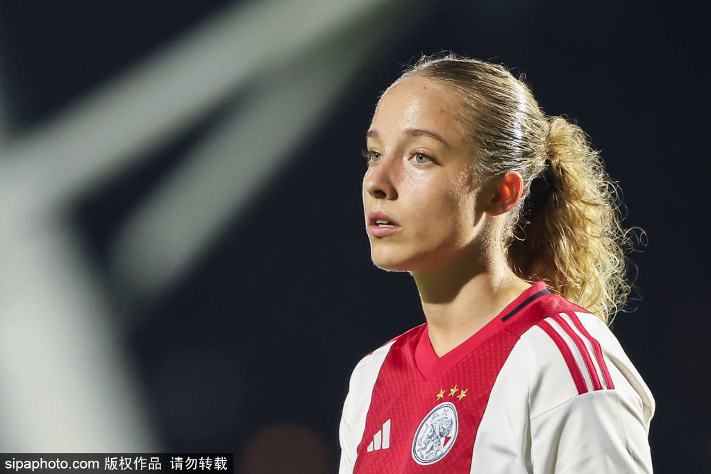 国米后卫德弗里：掌控全局的胜利背后，阿贾克斯仅有一次机会！