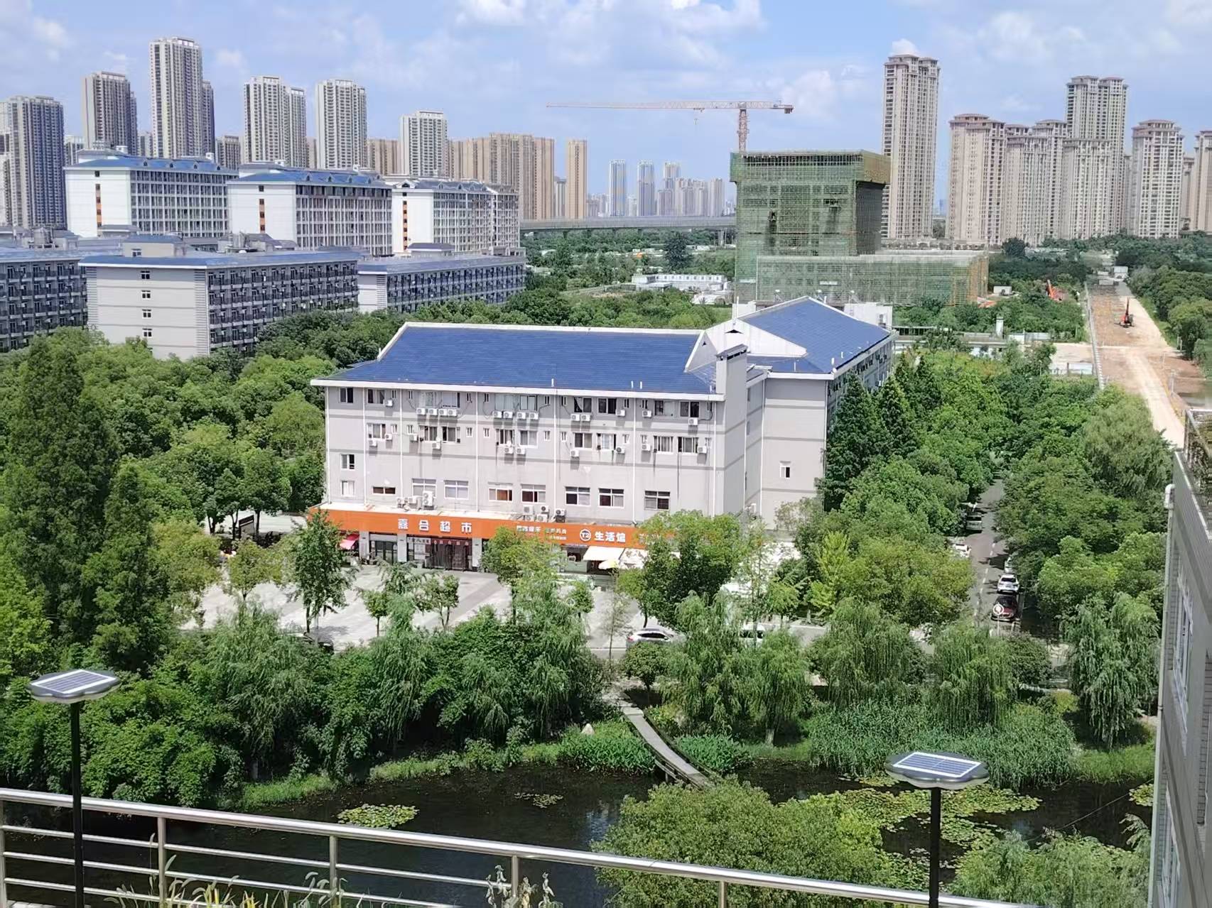 2025年武汉工商学院应用型人才培养特色班(自考本科助学班)官网是哪个?武汉工商学院应用型本科职业教育人才培养特色班是不是机构办学?