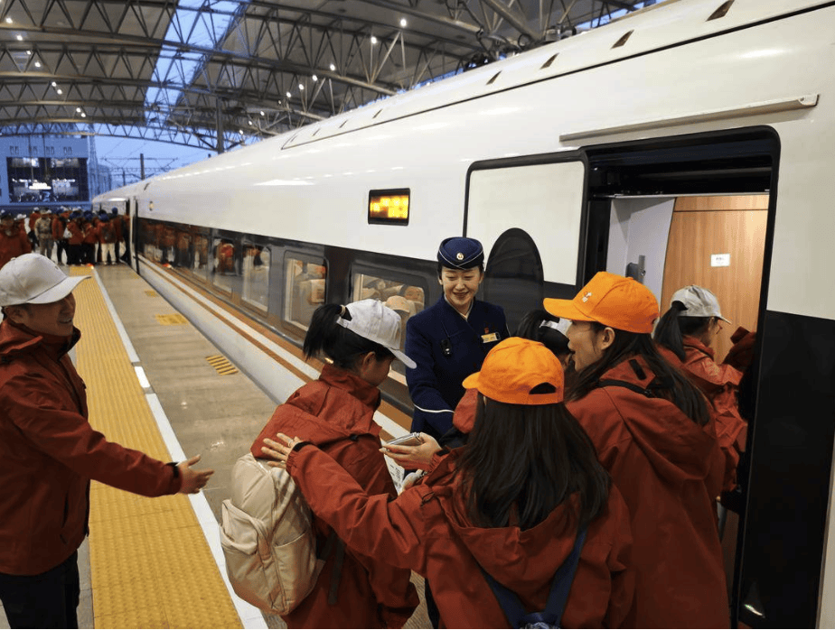 沈阳机场停车多少钱一天,官方和周边停车场对比